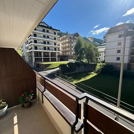 Giuly & Snow Relax Fronte Piste דירה *