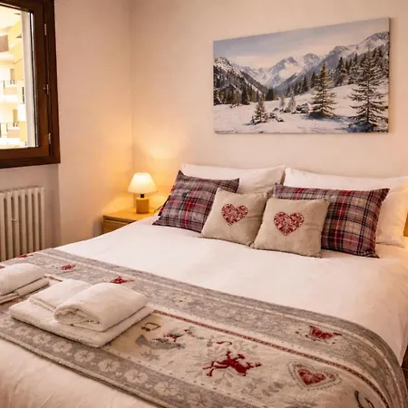 Giuly & Snow Relax Fronte Piste דירה